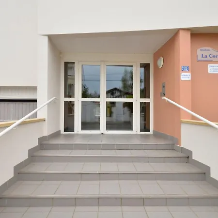 Διαμέρισμα Charme De Martin By Interhome *